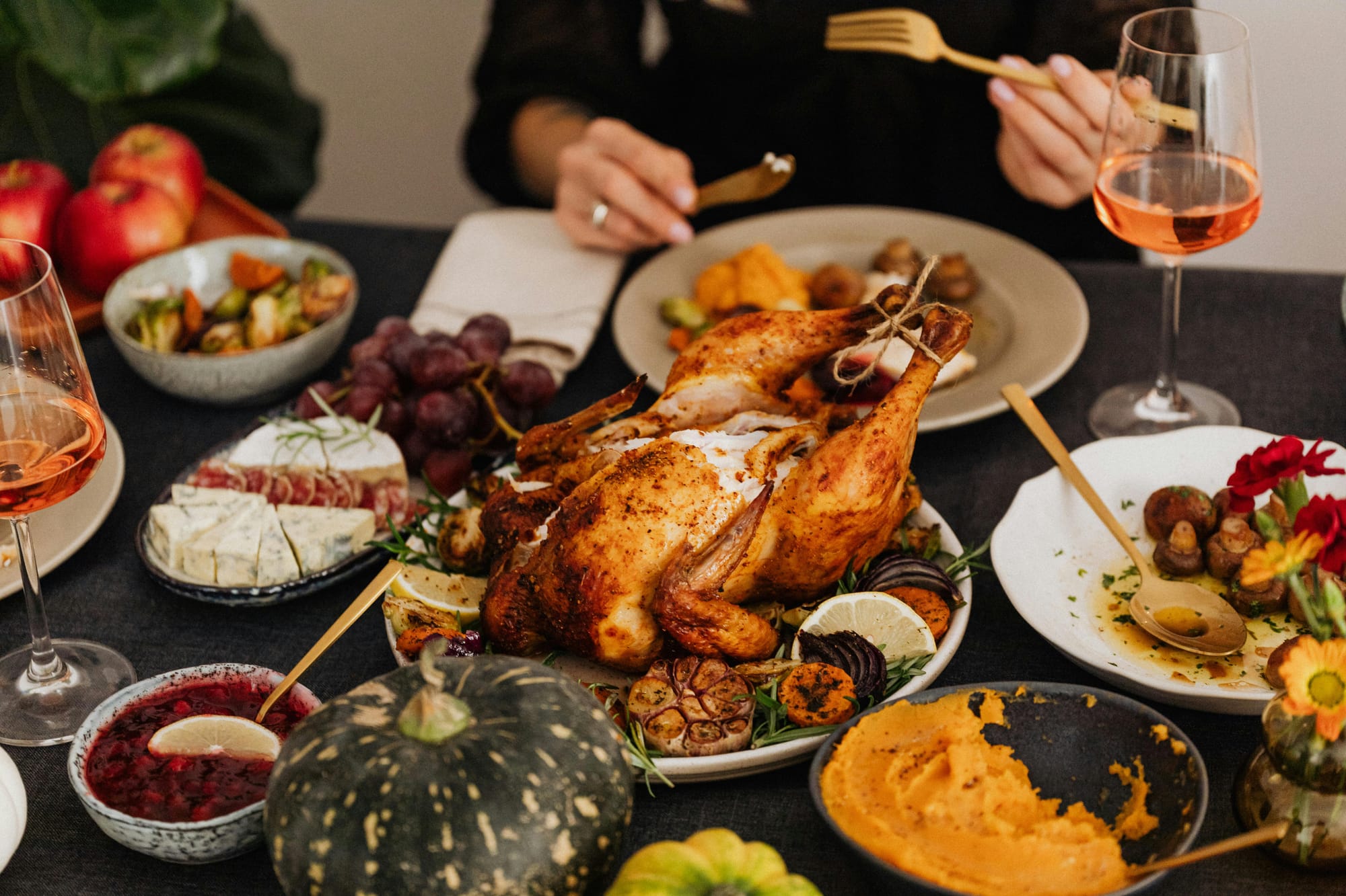 Mindful Thanksgiving: How to Enjoy the Holiday Without Overindulging in Spending